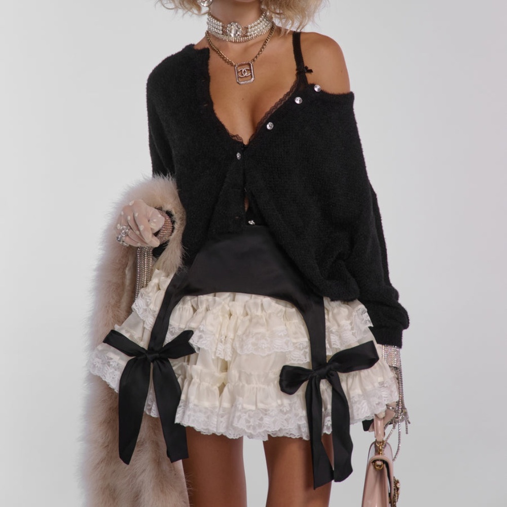 NWT SELKIE COLLECTION The Tanya Cardi M